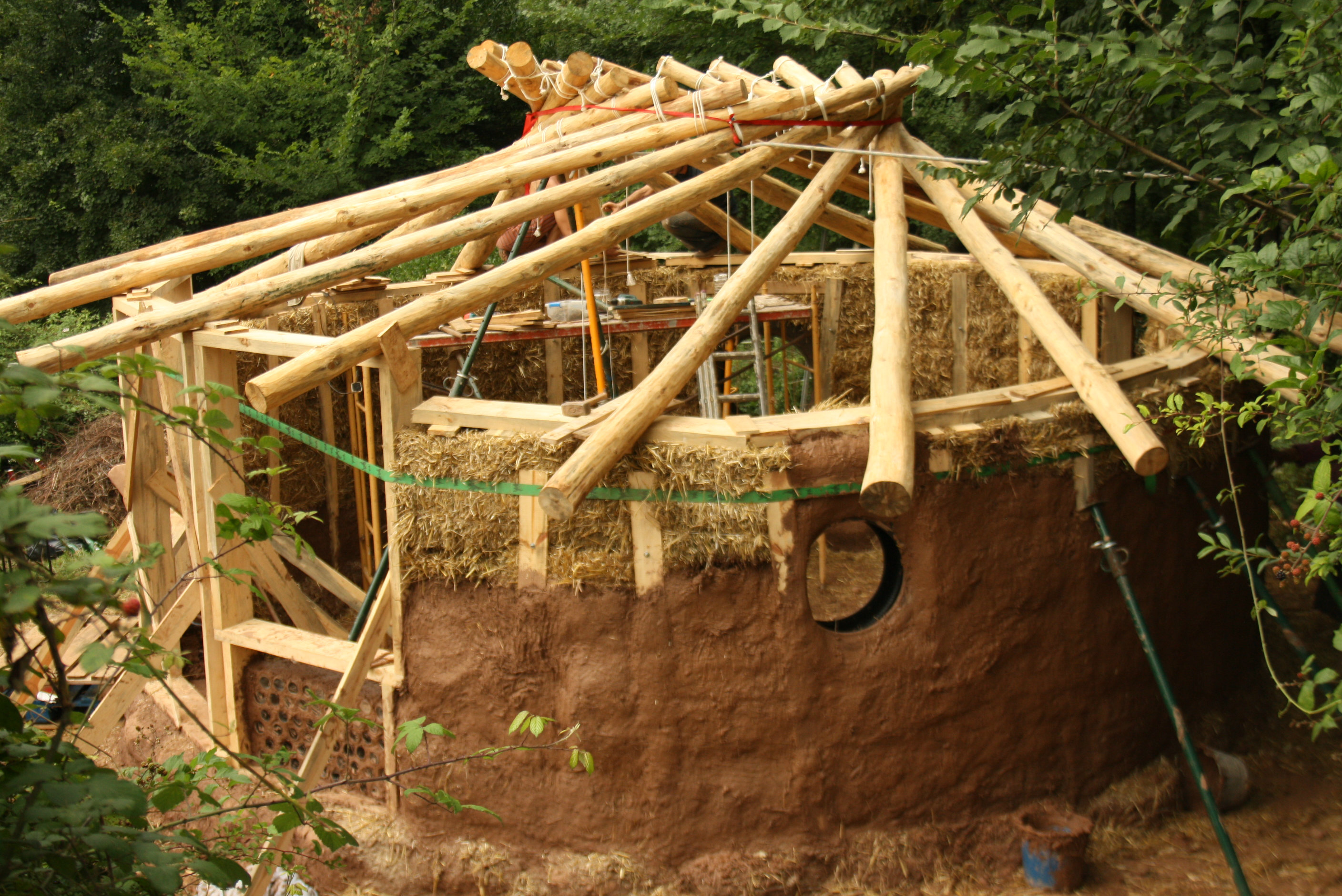 How To Build A Straw Bale House - Design Talk