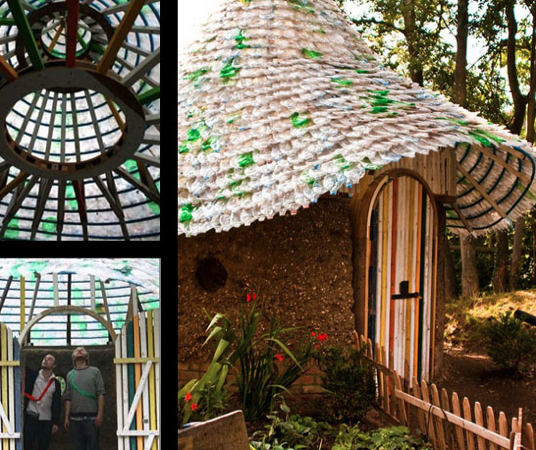 Telhado de garrafas de plástico