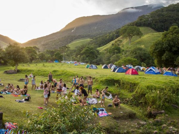 Conheça o Woodstock carioca, um festival de paz, amor e rock’n’roll
