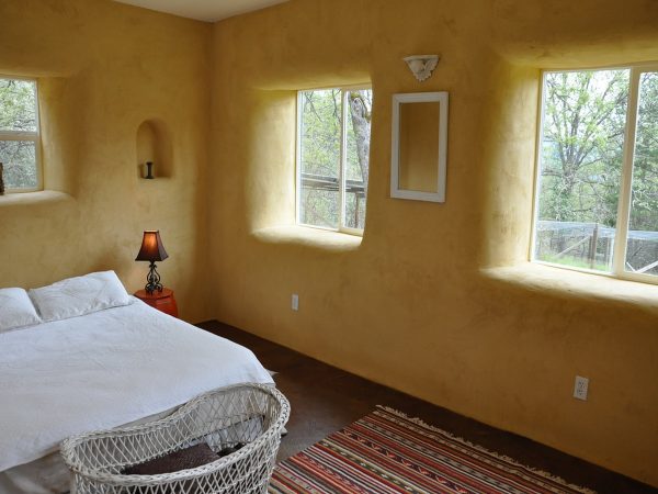 Receita de Tinta Natural a Base de Terra e Verniz Caseiro