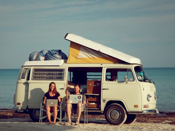 A idéia indígena de trabalho reflete o principal valor nômade digital