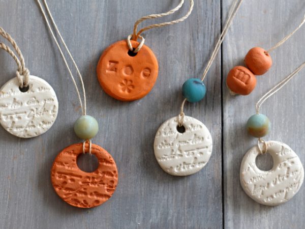 Faça você mesmo: Colar Difusor para Aromaterapia