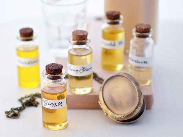 Como fazer perfume natural