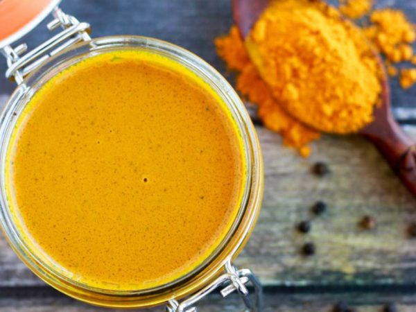 Tônico Milagroso à Base de Cúrcuma