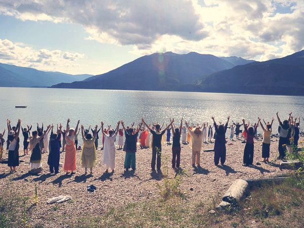 Como se reconectar com a natureza através de uma trilha meditativa