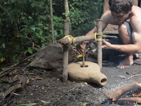 Conheça a estrela da idade da pedra e seu canal no youtube