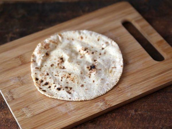 Chapati vegano de aveia que vira pizza