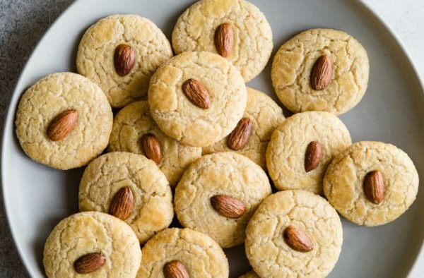 Receita de bolacha de amêndoas, vegana e sem açúcar