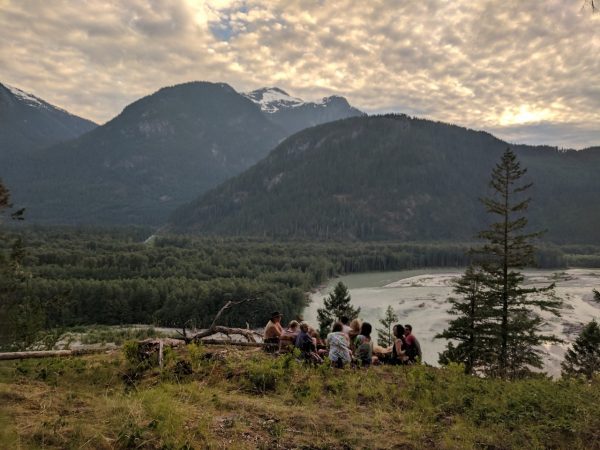 Viver em grupo proporciona mais crescimento pessoal