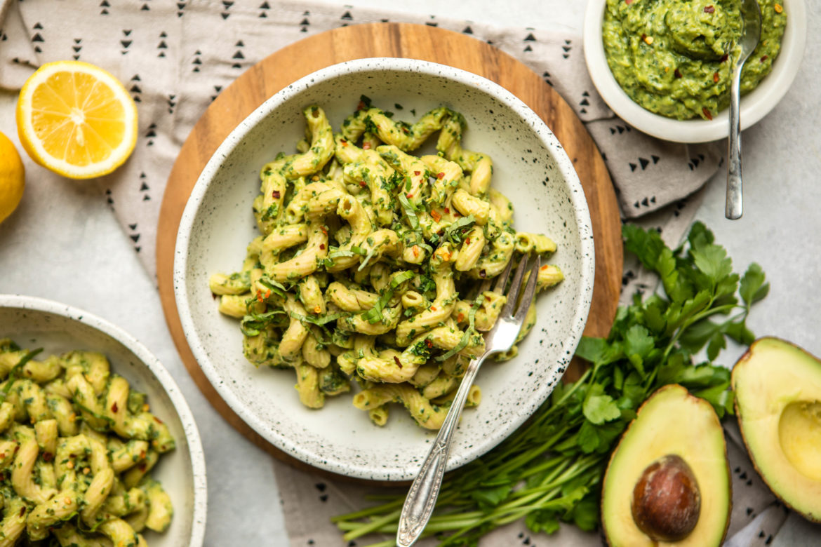 avocado pesto pasta vegan glutenfree oilfree frommybowl 5 1170x780