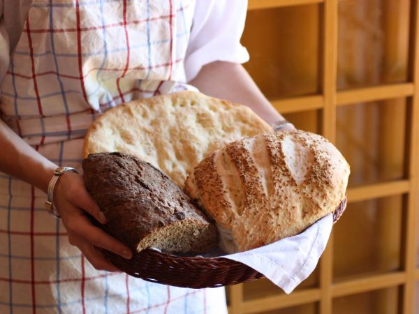Aprenda como fazer 3 pães caseiros que não necessitam de forno