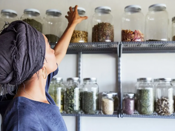 5 formas de obter uma renda mensal cultivando ervas